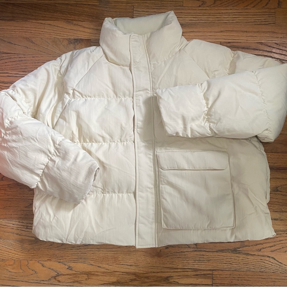 Nike Women's Jordan Flight Puffer Jacket DR0546-010 Size XL Cream